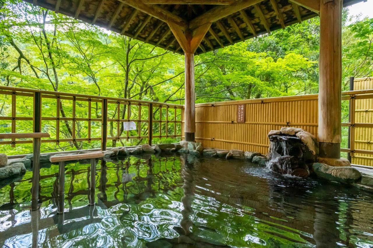 Yamanaka Onsen Hanatsubaki Каґа Екстер'єр фото