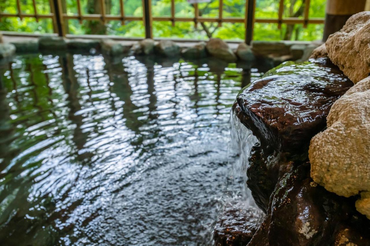 Yamanaka Onsen Hanatsubaki Каґа Екстер'єр фото