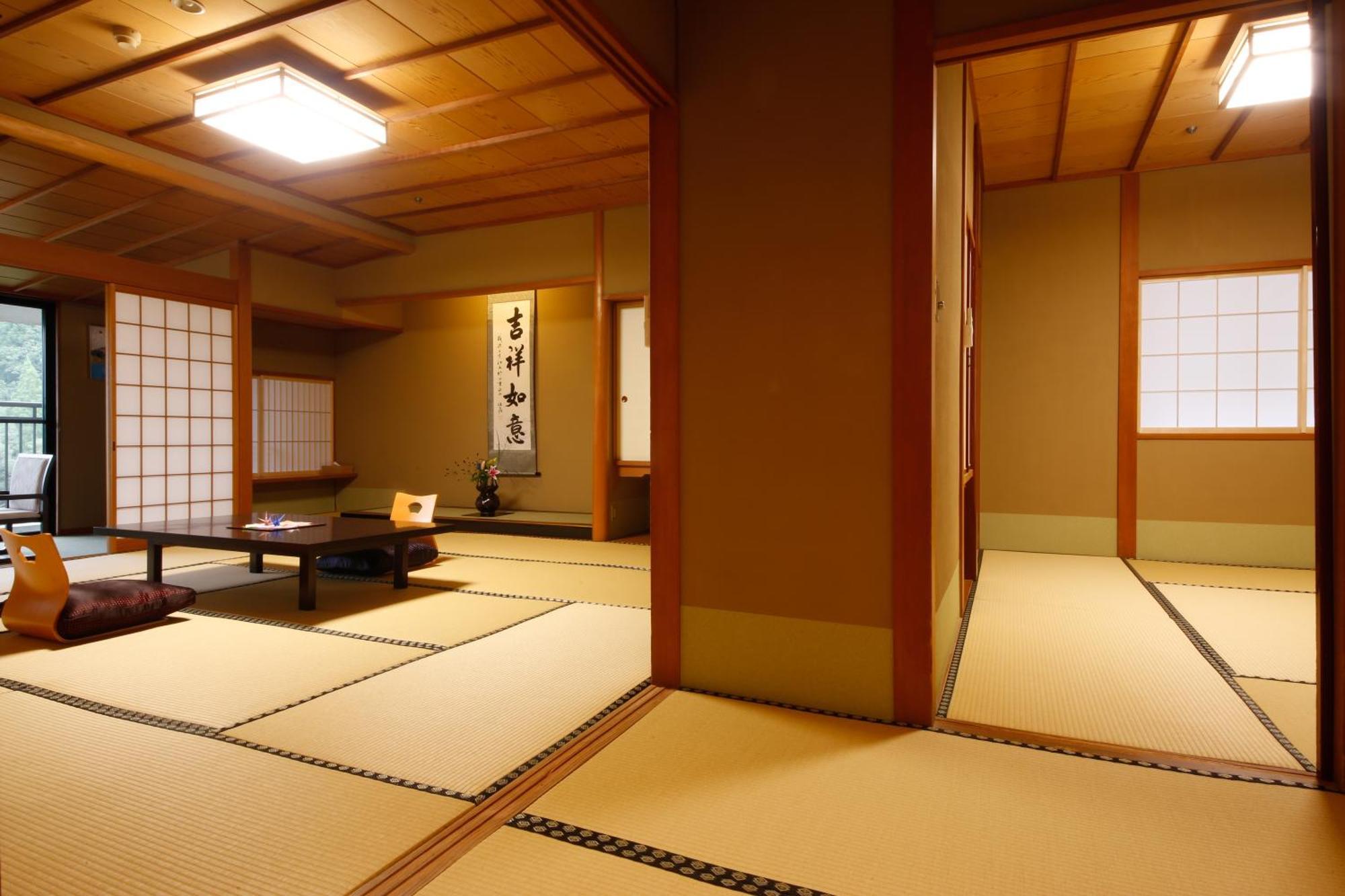 Yamanaka Onsen Hanatsubaki Каґа Екстер'єр фото